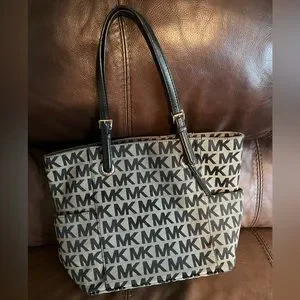 【関税&送料込】Michael By Michael Kors Printed Canvas Dakot $_57.JPG?set_id=880000500F